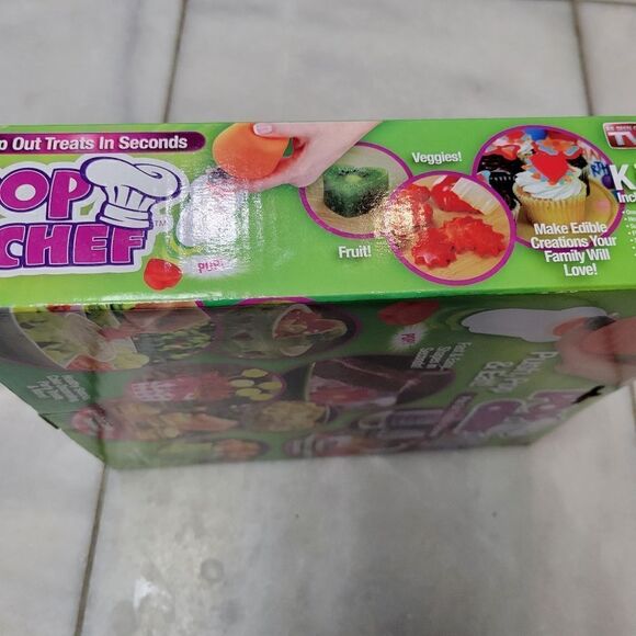 Pop Chef Pop Out Treats 6 Shapes/ 10 Piece Kit NEW - Picture 2 of 8
